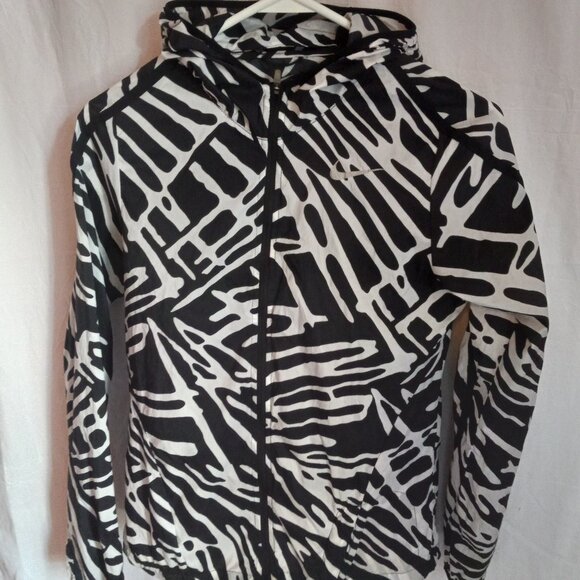 Nike Lightweight Jacket. Women's Size XS - Picture 1 of 2